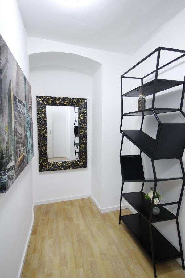 Comfort Triple Room Th Wien Exterior foto